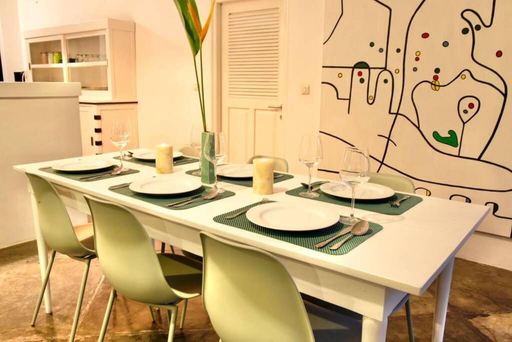 Villa Lola Seminyak Exteriör bild