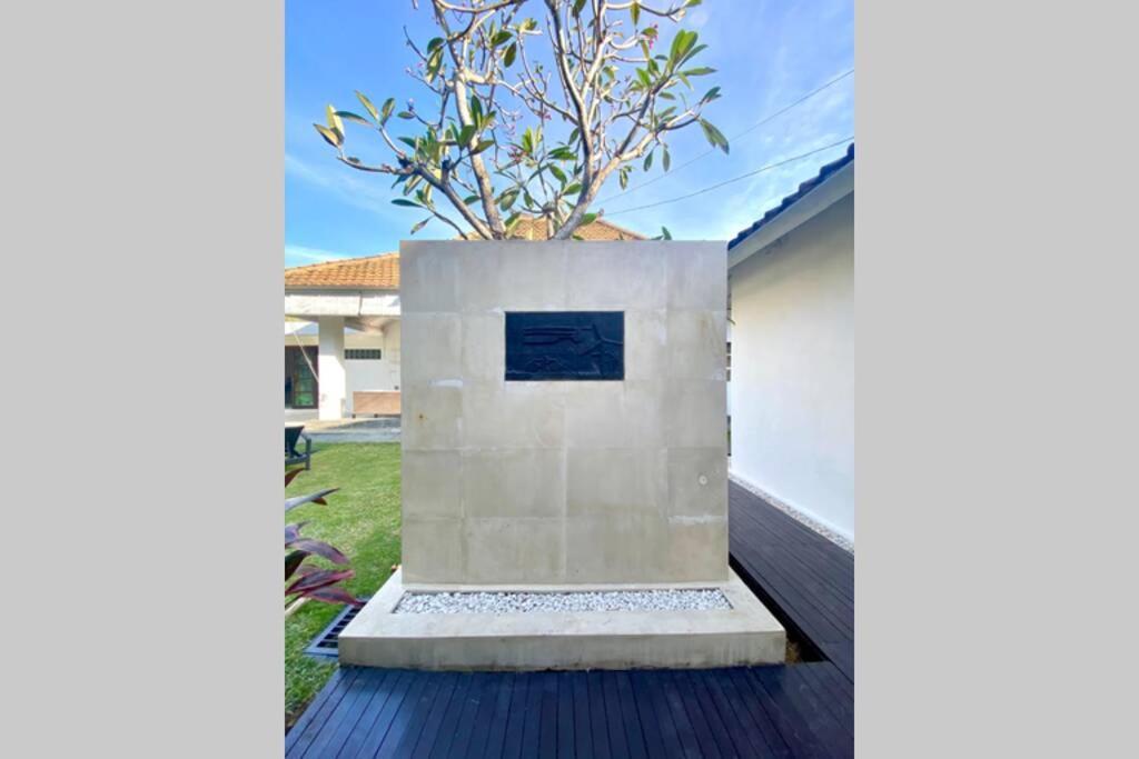Villa Lola Seminyak Exteriör bild